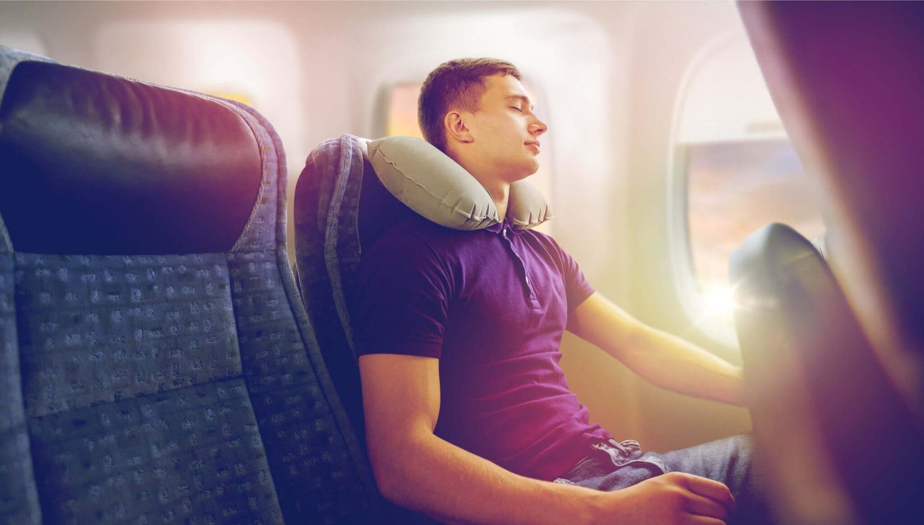 10 Tips for Sleeping on a Plane | Sleep Galleria