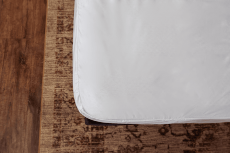 Hypoallergenic Polyester Queen Mattress Protector With Zipper - Sleep Galleria