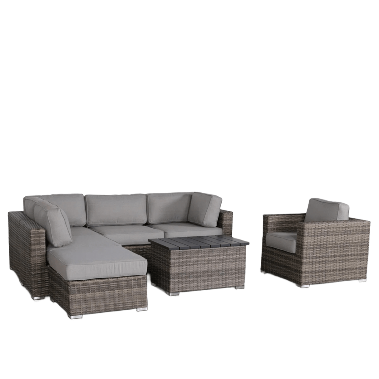 7-Piece Outdoor Wicker Seating Set With Cushions