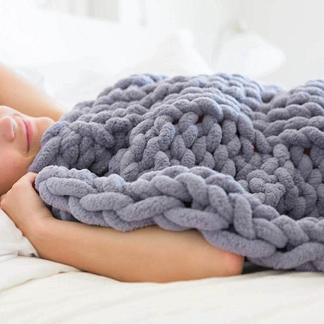 Chunky Knitted Chenille Blanket - Calmora - Sleep Galleria