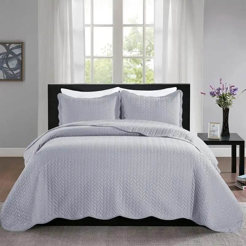 3-Piece Reversible Microfiber Quilt Bedding Set - Sleep Galleria