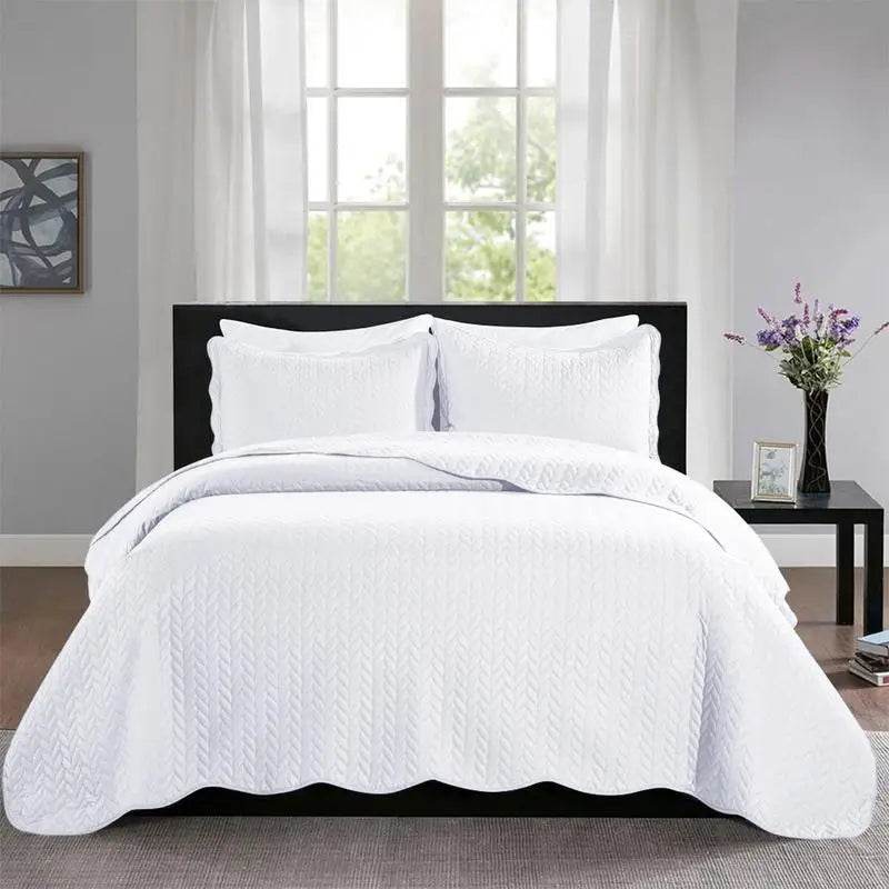 3-Piece Reversible Microfiber Quilt Bedding Set - Sleep Galleria