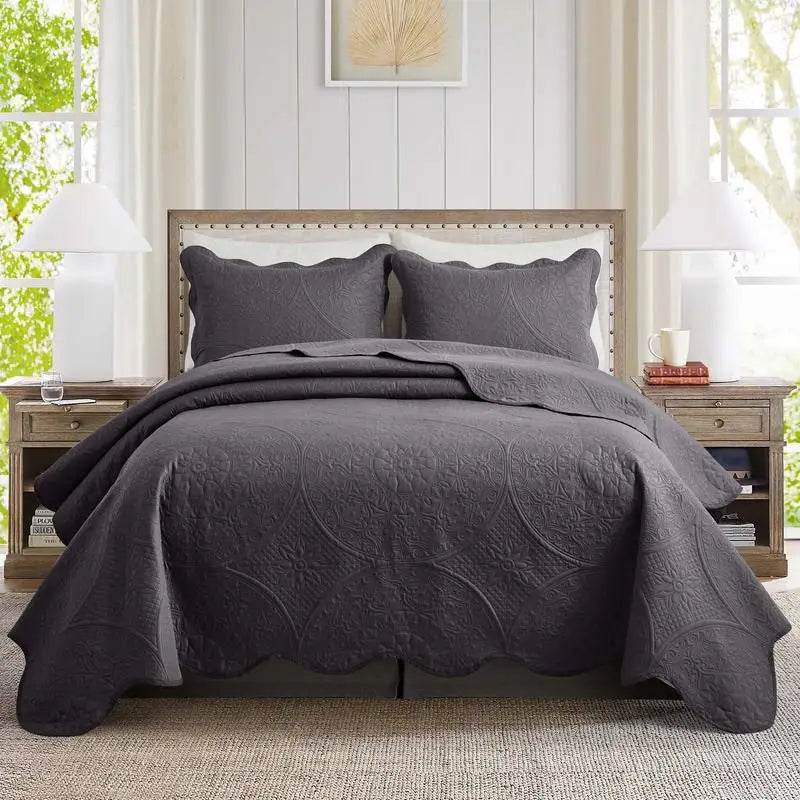 3-Piece Reversible Microfiber Quilt Bedding Set - Sleep Galleria