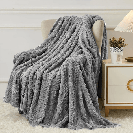 Lightweight Breathable Coral Fleece Polyester Blanket - Sleep Galleria