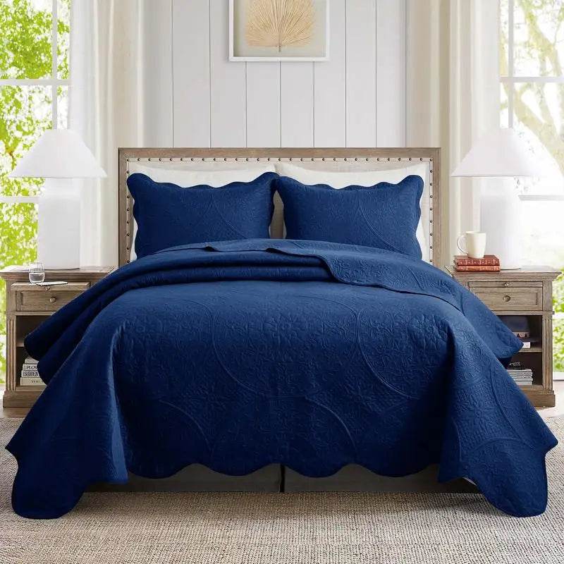 3-Piece Reversible Microfiber Quilt Bedding Set - Sleep Galleria