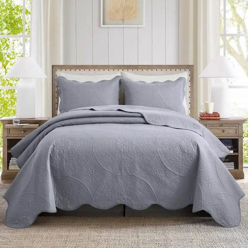3-Piece Reversible Microfiber Quilt Bedding Set - Sleep Galleria