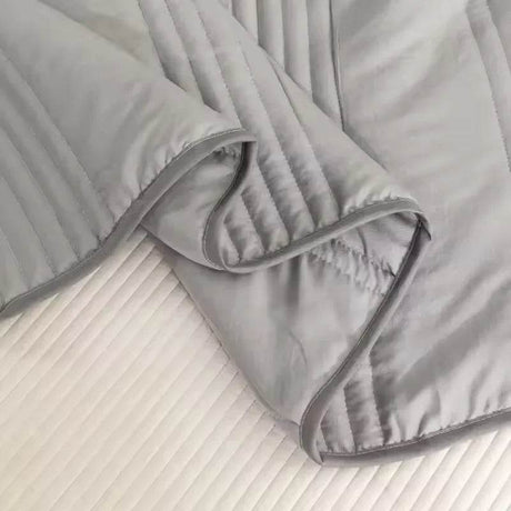 Breathable Lightweight Cooling Blanket Summer Quilt - Calmora - Sleep Galleria