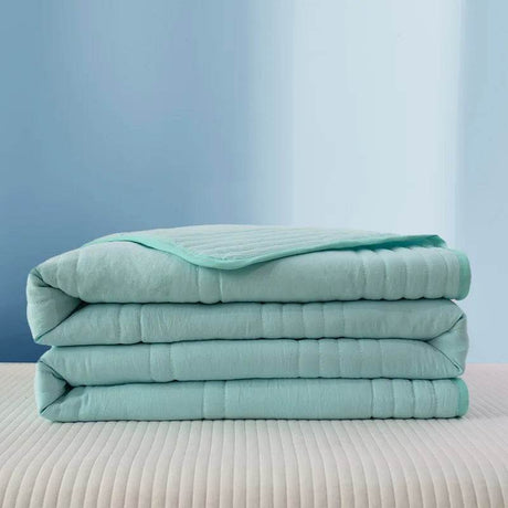 Breathable Lightweight Cooling Blanket Summer Quilt - Calmora - Sleep Galleria