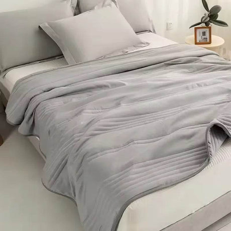 Breathable Lightweight Cooling Blanket Summer Quilt - Calmora - Sleep Galleria