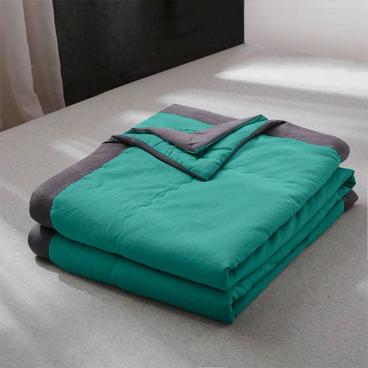 Lightweight Double-Sided Cooling Breathable Polyester Blanket - Sleep Galleria