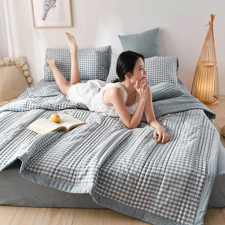 Lightweight Breathable Polyester Cotton Quilt Blanket - Sleep Galleria