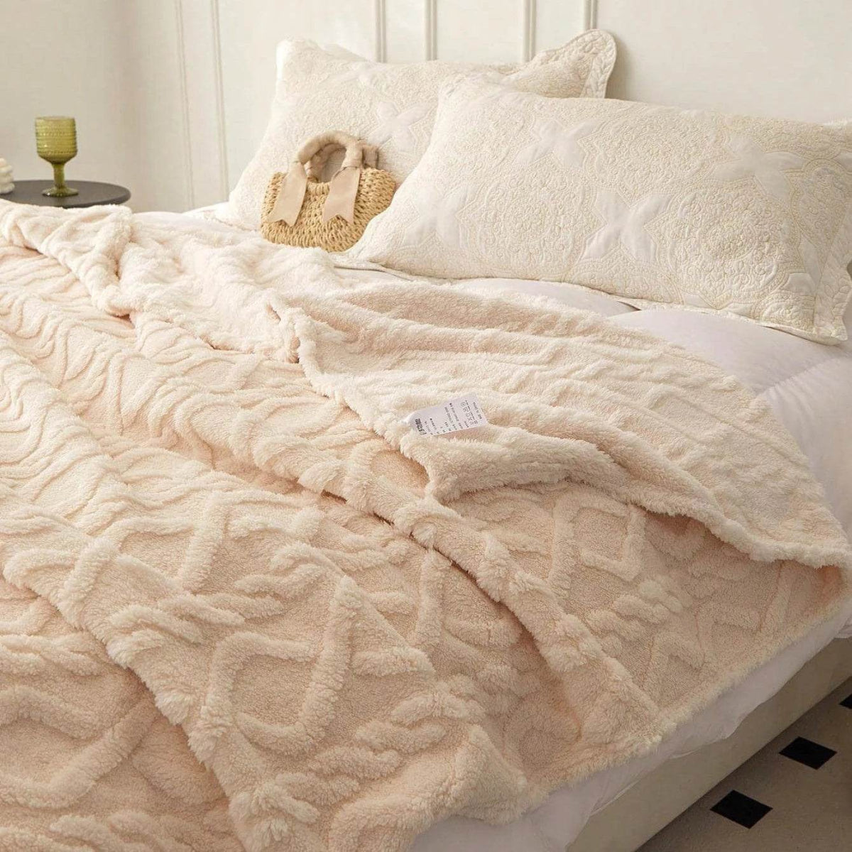 Lightweight Portable Coral Fleece Woven Blanket - NT LEDIZ - Sleep Galleria
