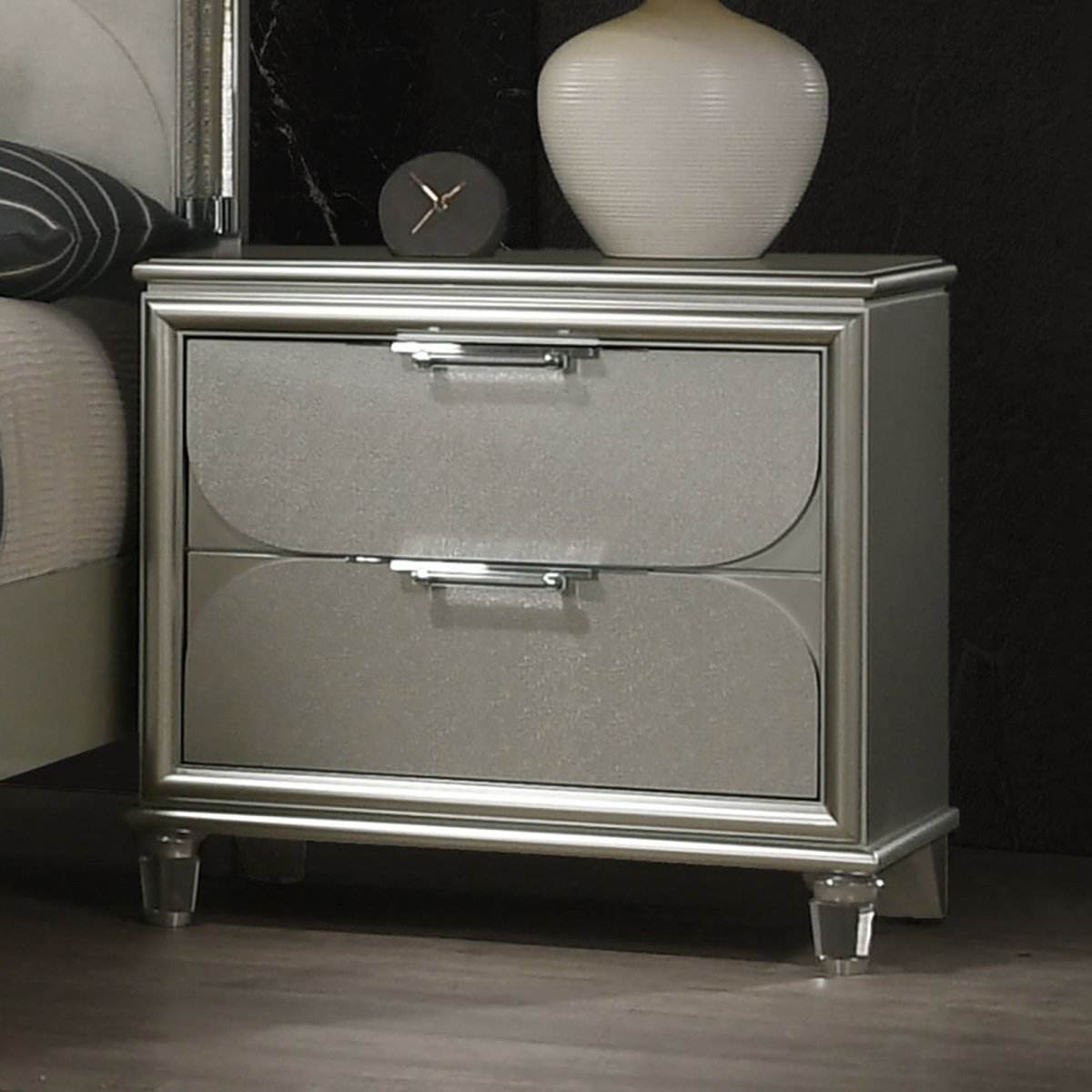 Contemporary Silver Fabric Upholstered 3-Piece Bedroom Set - Sleep Galleria