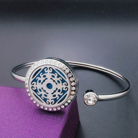 Aromatherapy Stainless Steel Floral Hollow Bracelet - Serenova - Sleep Galleria