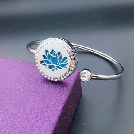 Aromatherapy Stainless Steel Floral Hollow Bracelet - Serenova - Sleep Galleria