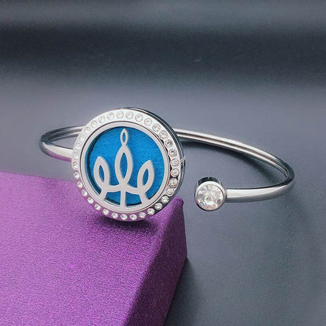 Aromatherapy Stainless Steel Floral Hollow Bracelet - Serenova - Sleep Galleria