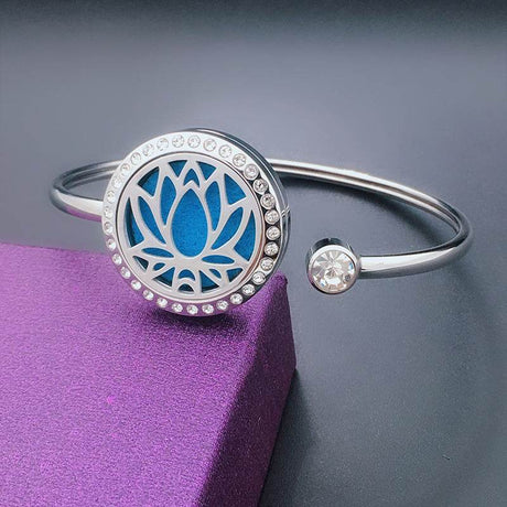 Aromatherapy Stainless Steel Floral Hollow Bracelet - Serenova - Sleep Galleria