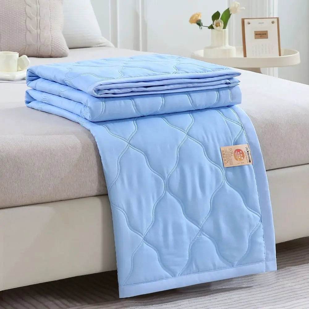 Breathable Cooling Lightweight Summer Microfiber Blanket - Serenova - Sleep Galleria