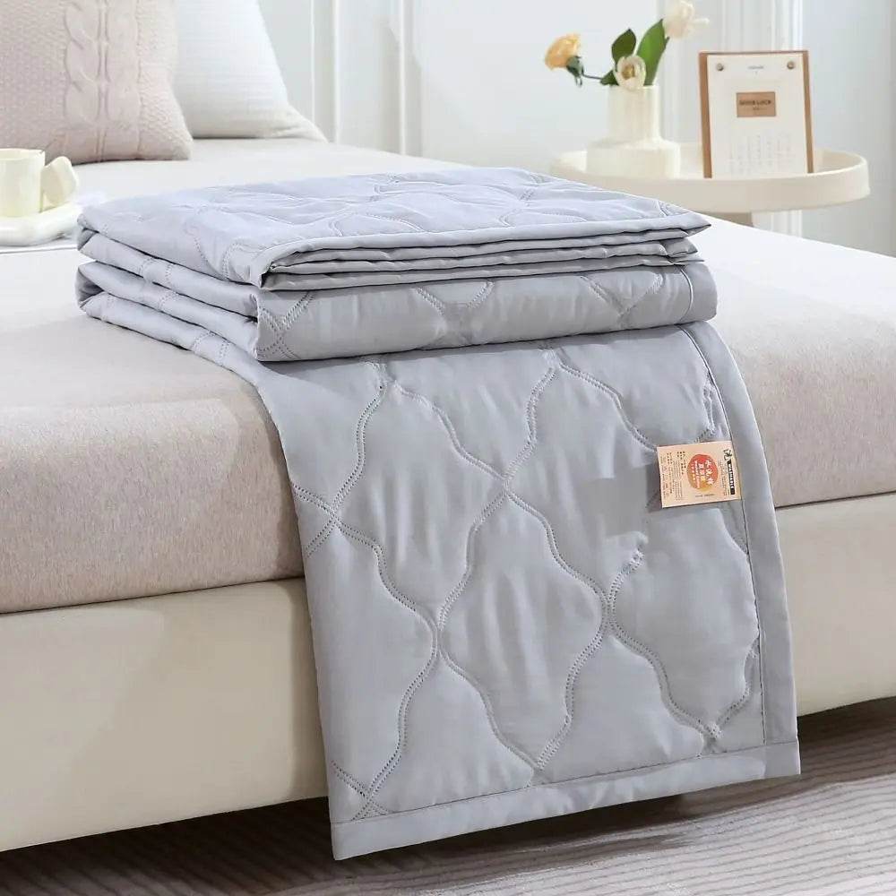 Breathable Cooling Lightweight Summer Microfiber Blanket - Serenova - Sleep Galleria